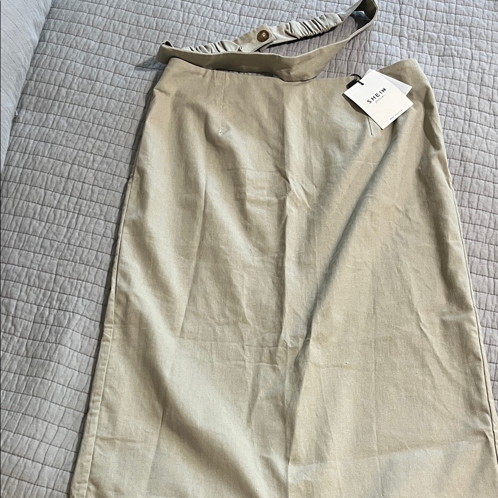 NWT SHEIN Beige Skirt